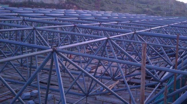 巩义概述网架加工中对钢材的质量的过细恳求